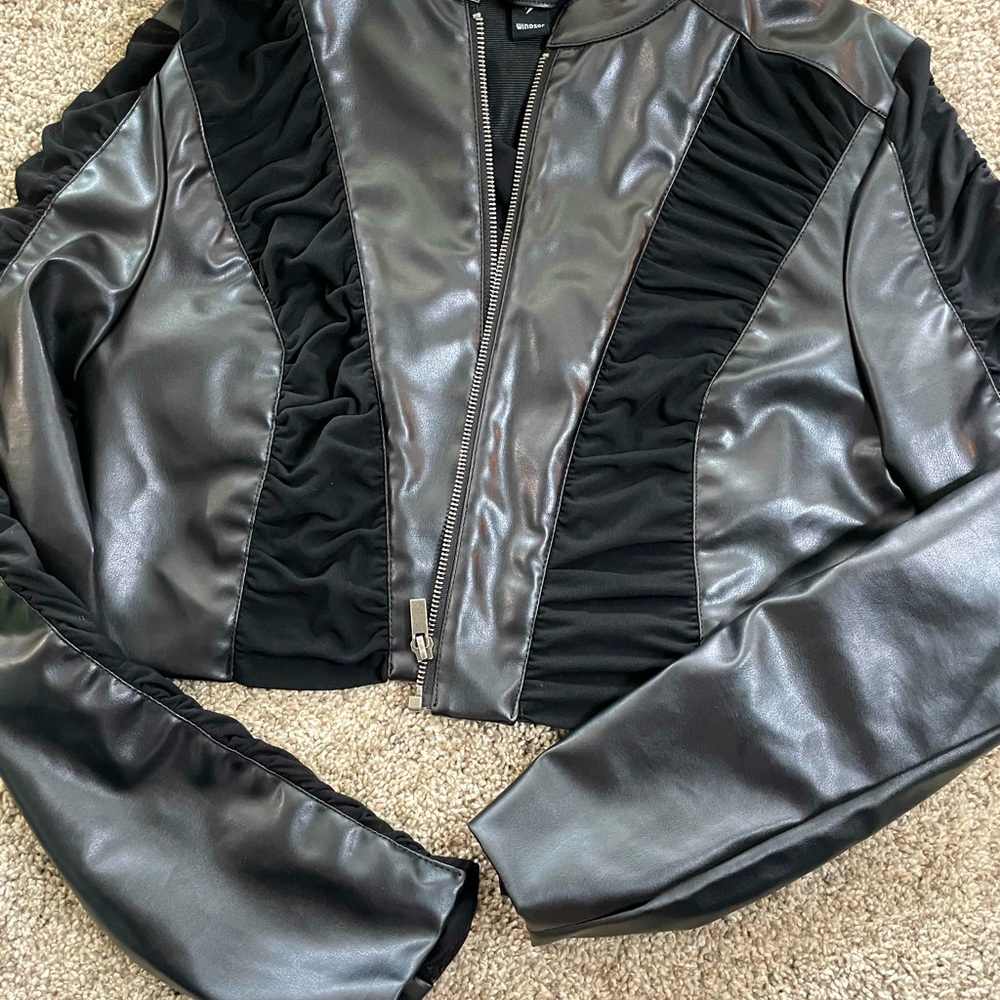 Cropped jacket